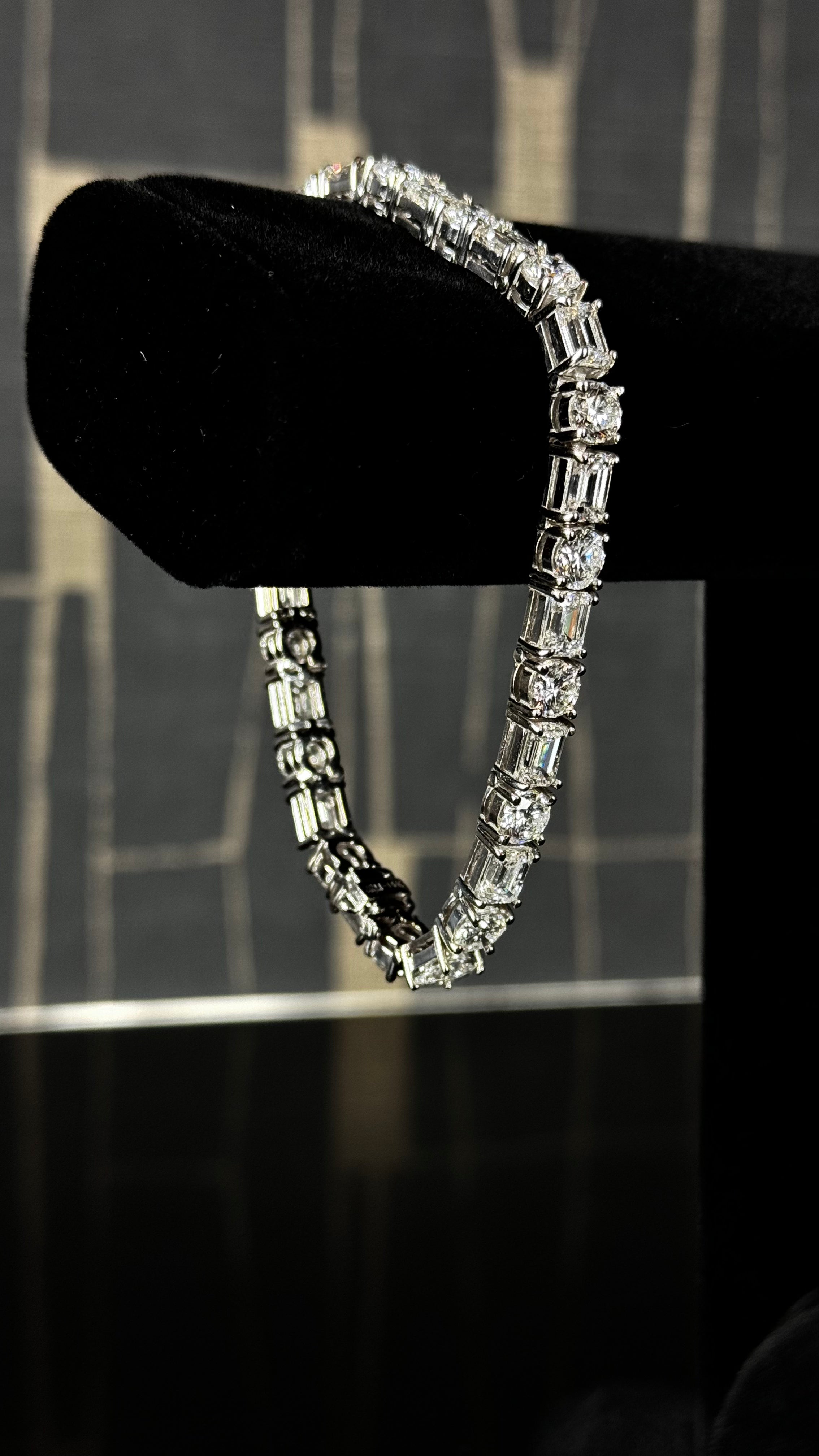 Tennis Bracelet White Gold Round and Squared Diamonds 14kt