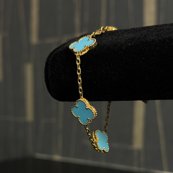 Elegant 5 Motif VC 18KT Bracelet Light Blue-YellowGold