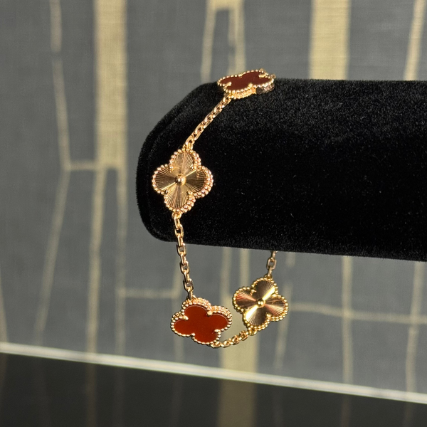 Elegant 5 Motif VC 18kt Bracelet - Rose Gold all Carnelian