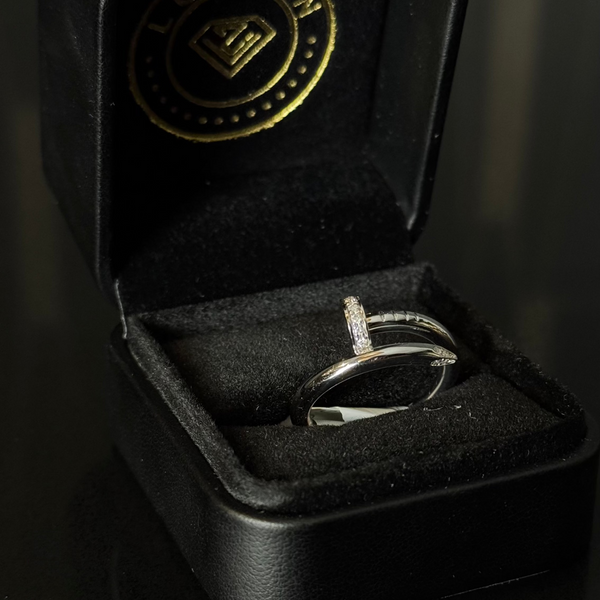 White Gold with Diamonds on Point