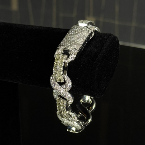Full Natural Diamond Infinity Bracelet 10k 76.27g 25.34 ct